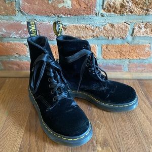 Rare 1460 PASCAL VELVET BLACK Dr. Martens boots